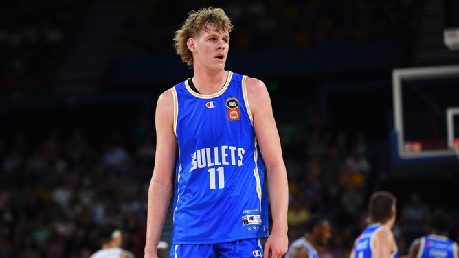 Rocco Zikarsky of the Brisbane Bullets is the latest Aussie to nominate for the NBA draft. (Jono Searle/AAP PHOTOS)