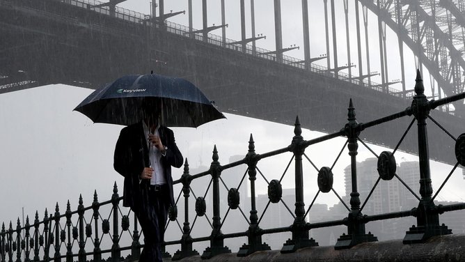 Sydney can expect a few showers across the weekend with temperatures around 22C. Picture: NewsWire / Damian Shaw
